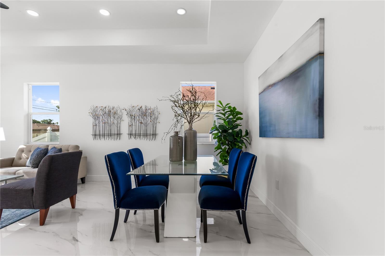 SILVER LAKE ESTATES - Residential