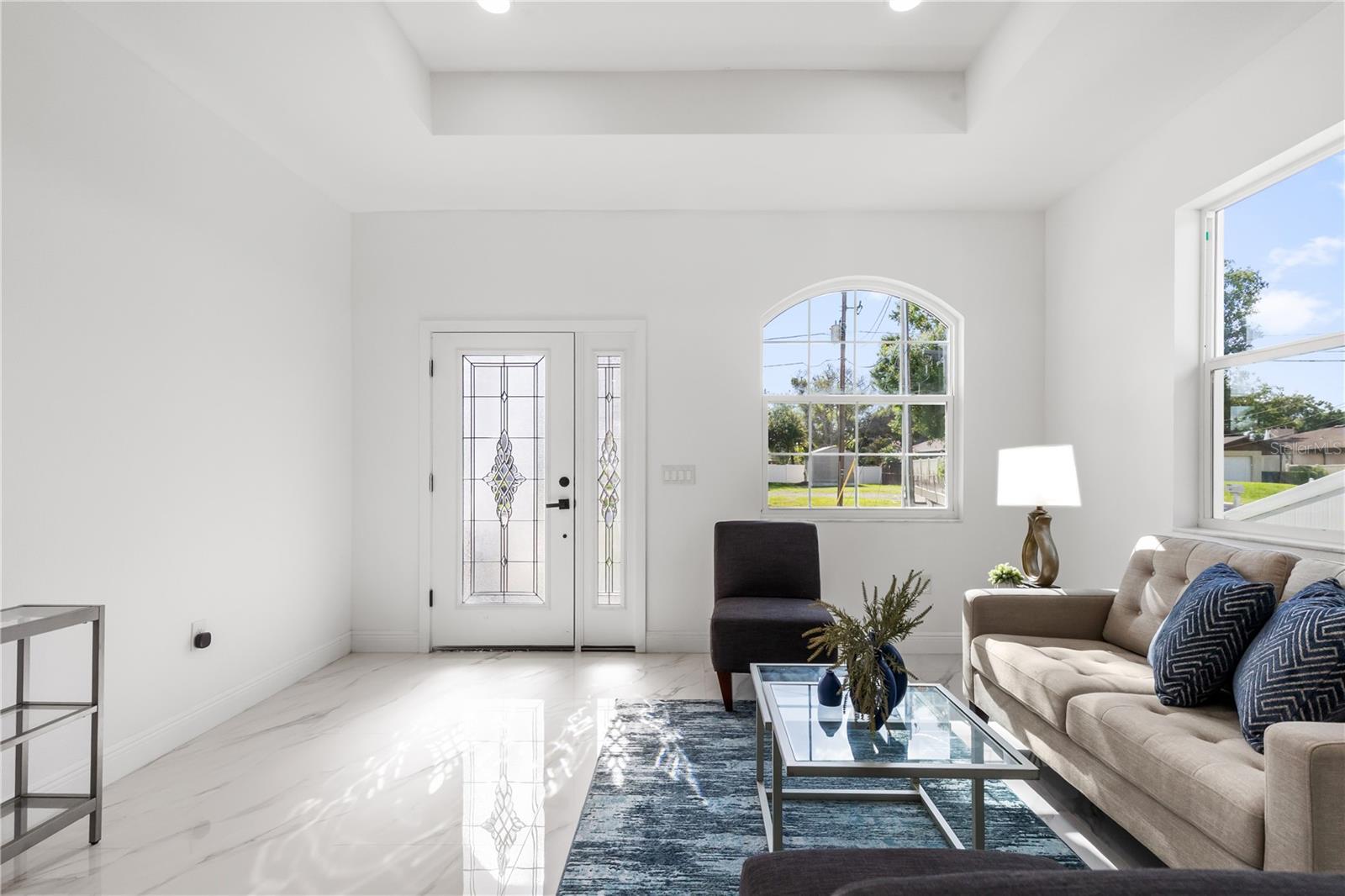 SILVER LAKE ESTATES - Residential