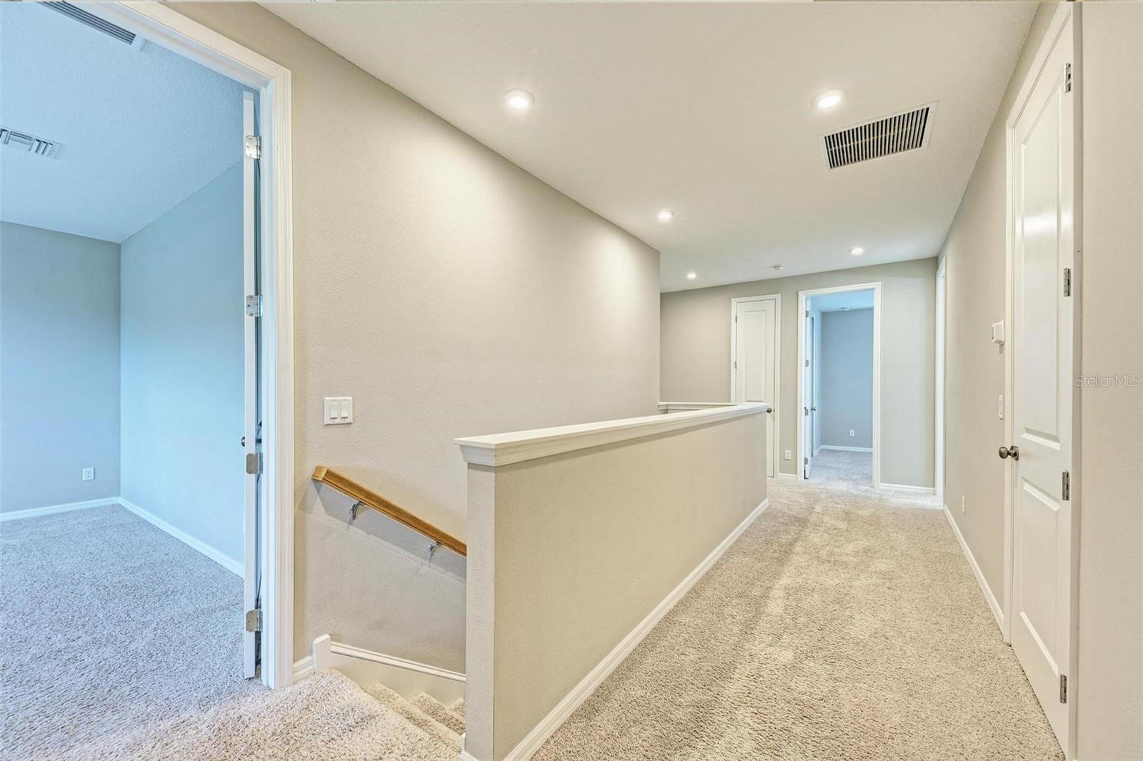 GRANDVIEW AT THE HEIGHTS - Residential Lease