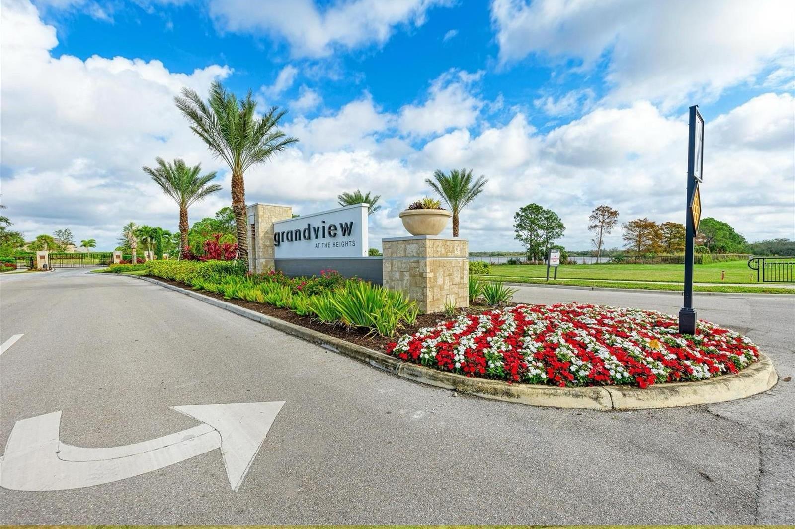 GRANDVIEW AT THE HEIGHTS - Residential Lease