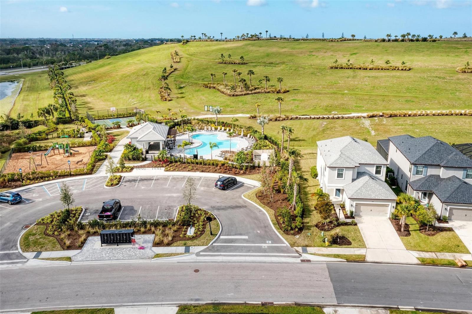 GRANDVIEW AT THE HEIGHTS - Residential Lease