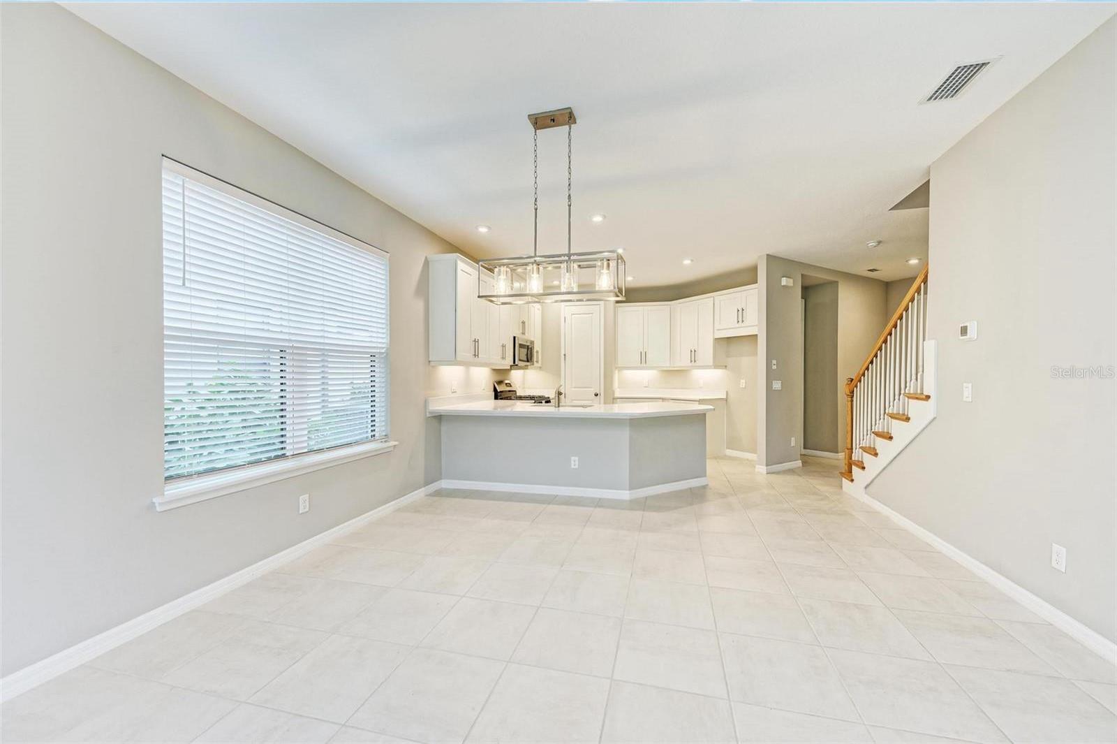 GRANDVIEW AT THE HEIGHTS - Residential Lease