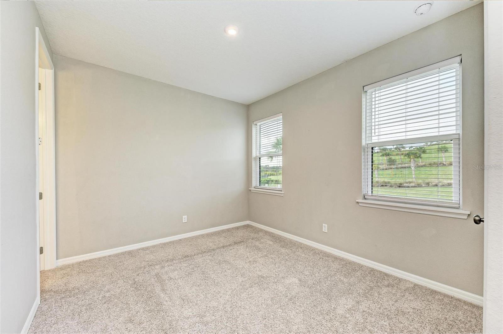 GRANDVIEW AT THE HEIGHTS - Residential Lease