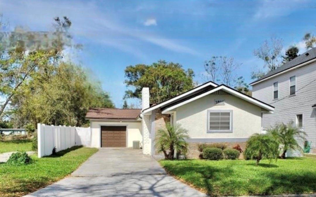 LAKE DAVIS HEIGHTS - Residential Lease