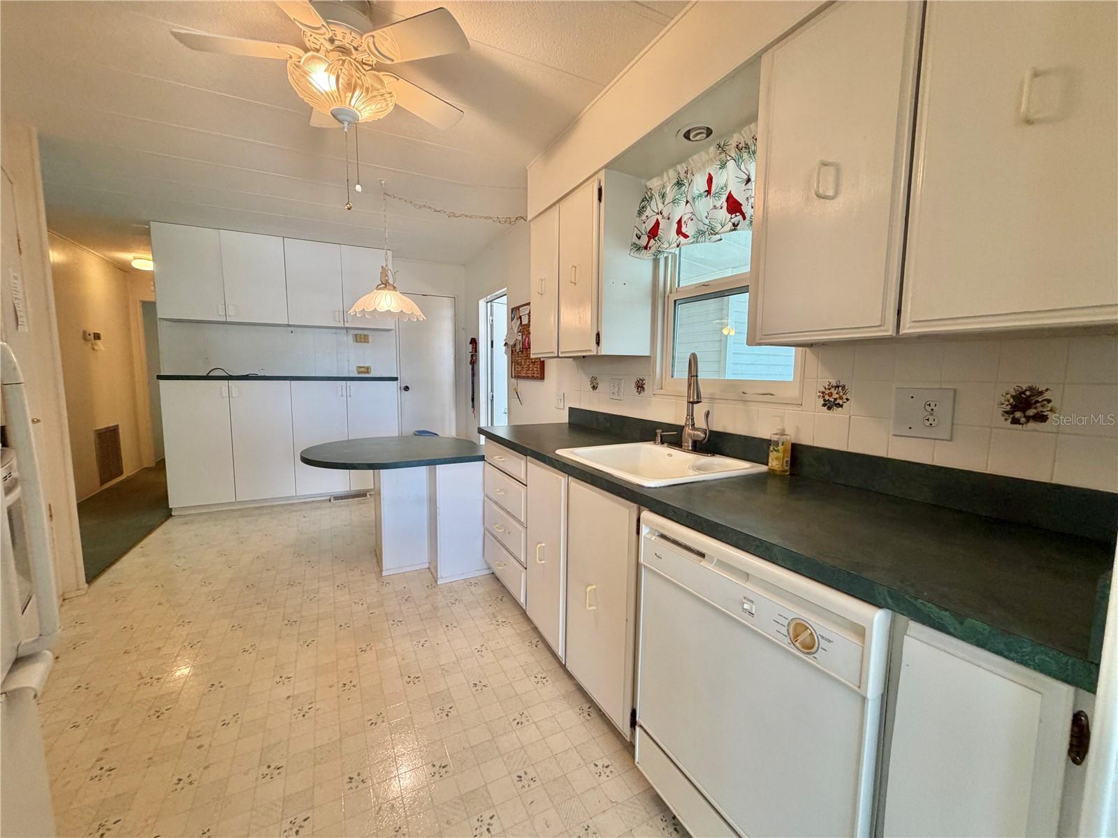 HAWTHORNE AT LEESBURG A COOP - Residential