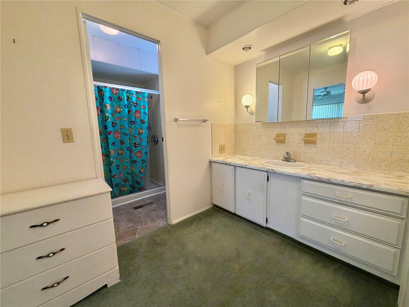 HAWTHORNE AT LEESBURG A COOP - Residential