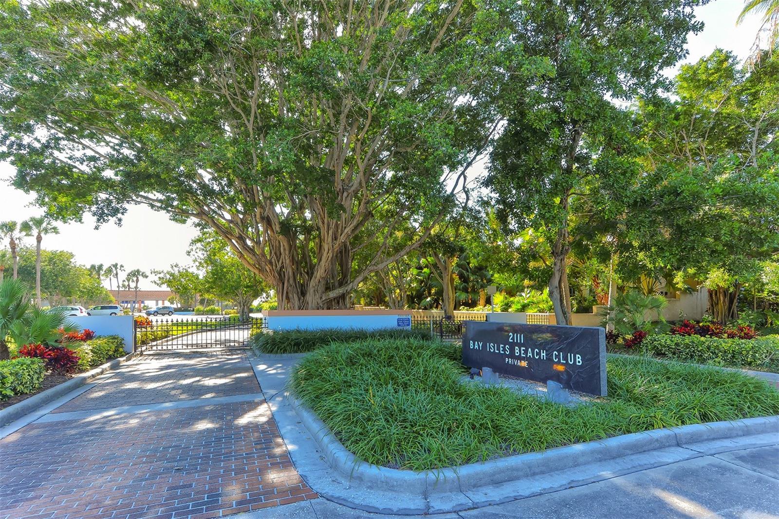 QUEENS HARBOUR - Residential