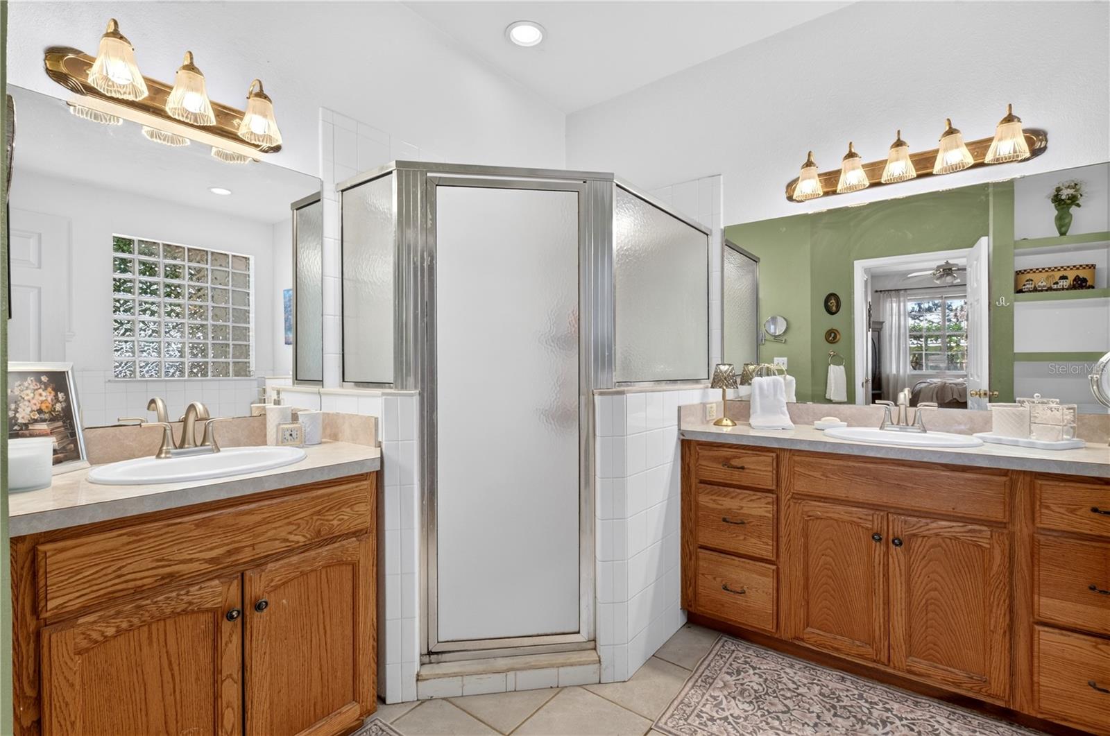 WINTER GARDEN SHORES REP - Residential
