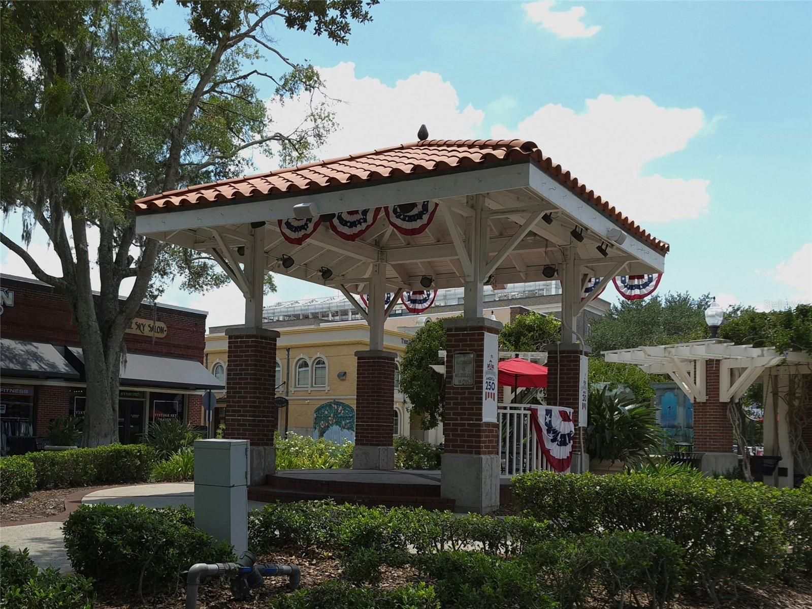 WINTER GARDEN SHORES REP - Residential