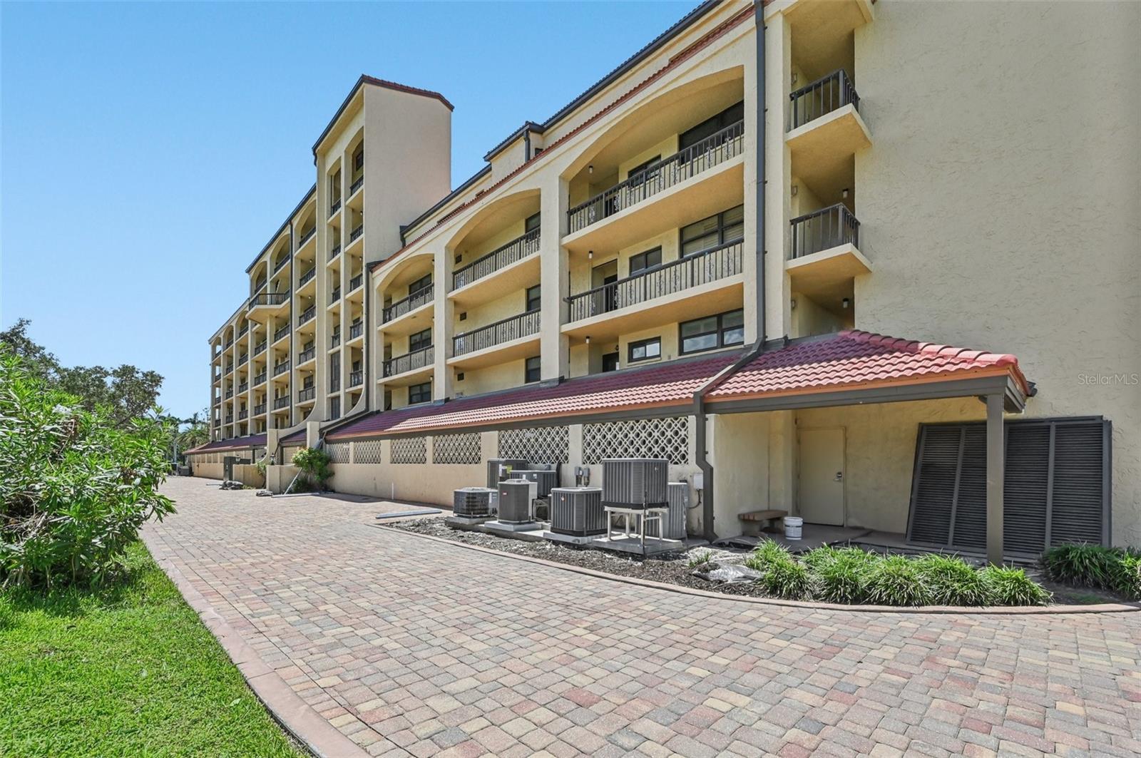 TORTUGA BEACH CLUB - Residential