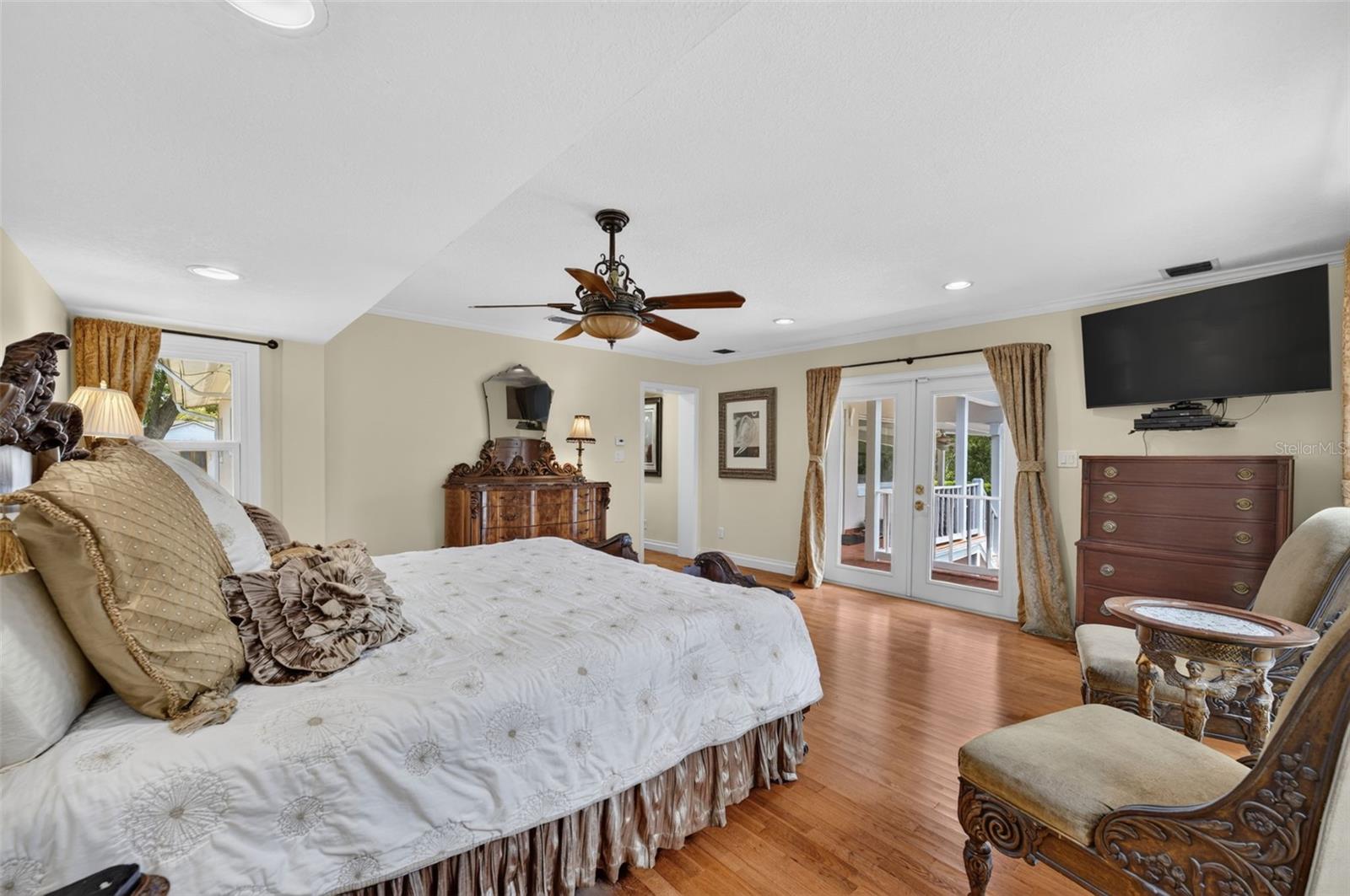 DOMMERICH HILLS - Residential