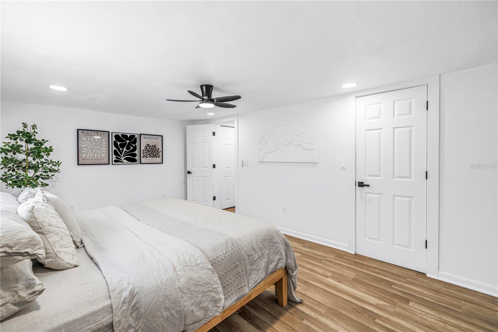 LINNWOOD PARK - Residential