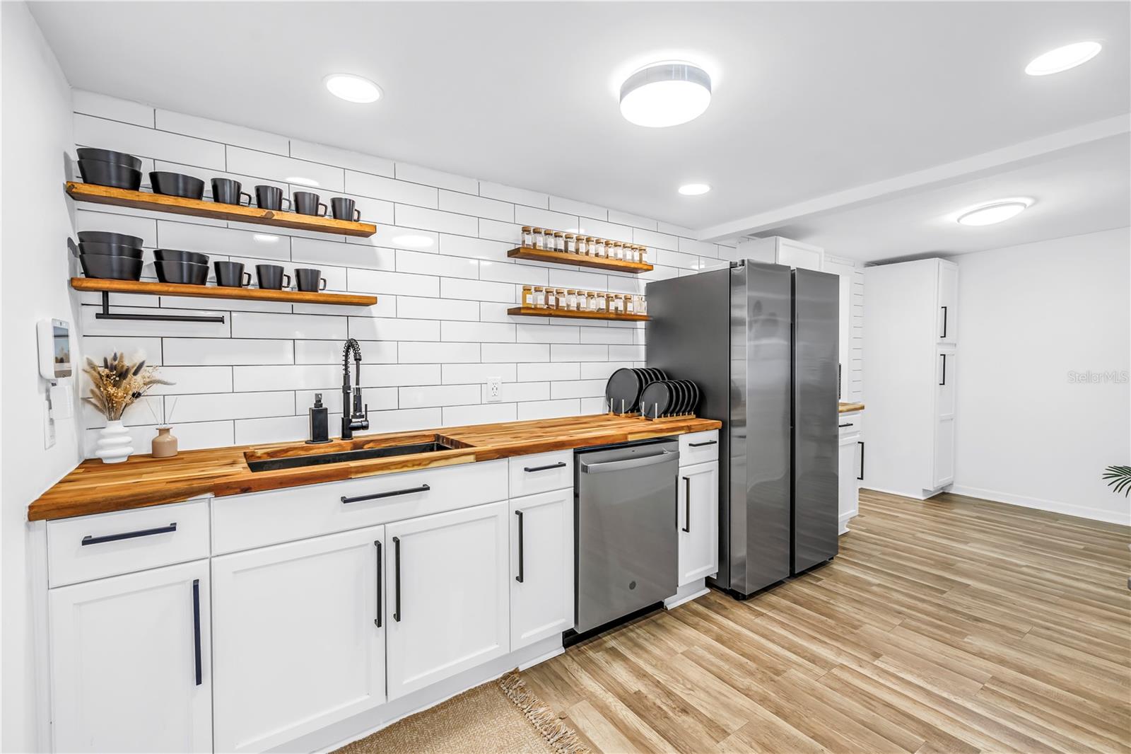 LINNWOOD PARK - Residential