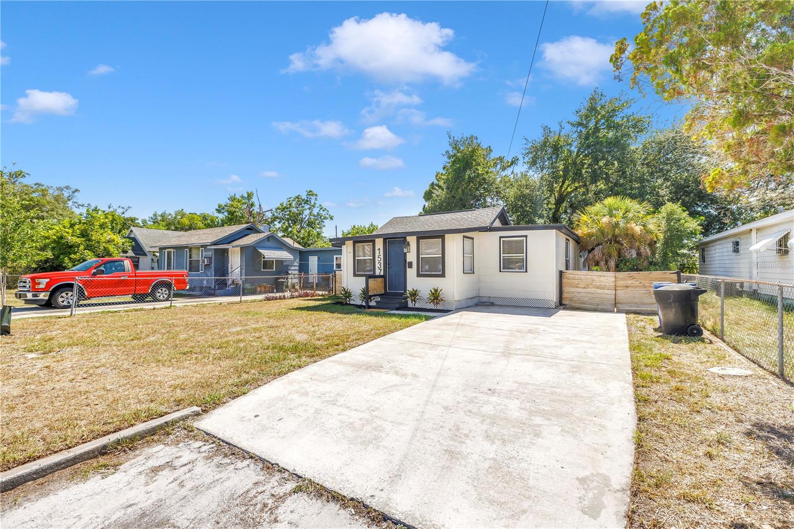 LINNWOOD PARK - Residential