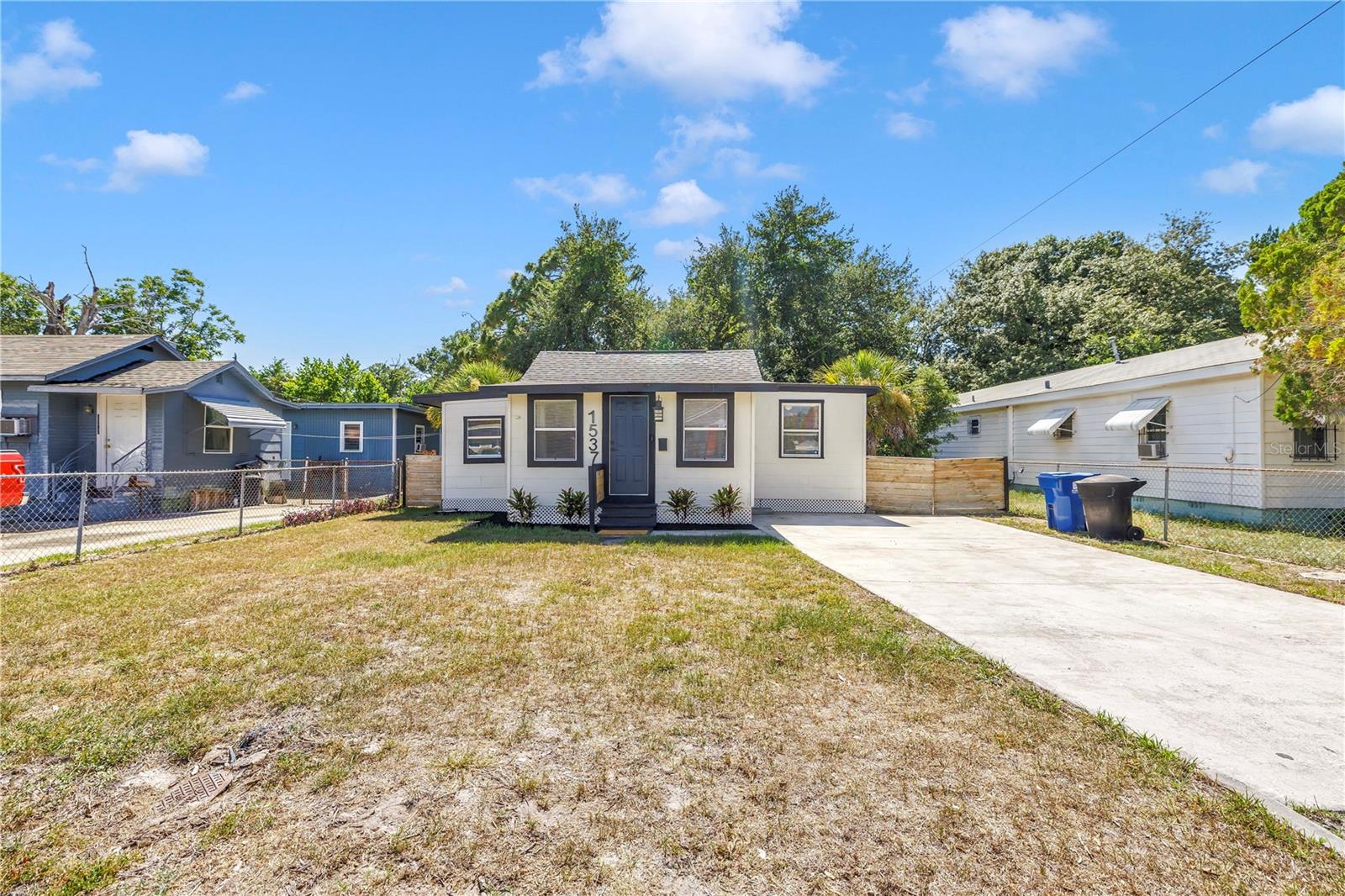 LINNWOOD PARK - Residential