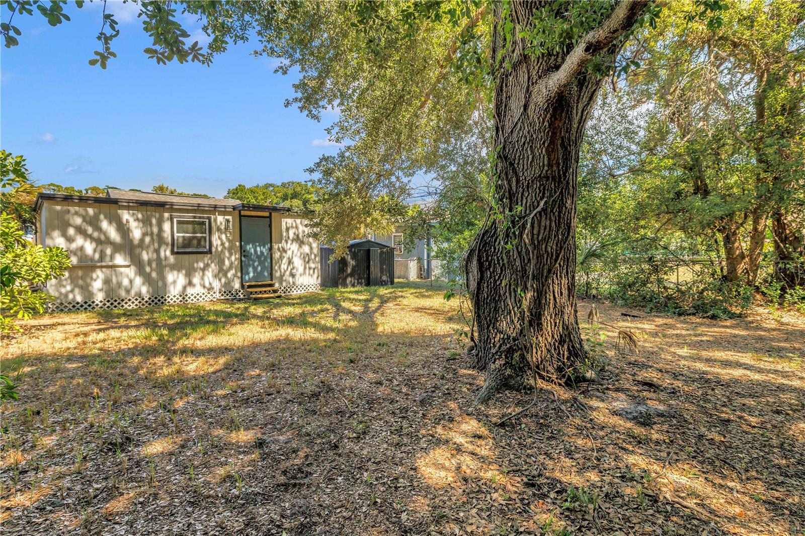 LINNWOOD PARK - Residential