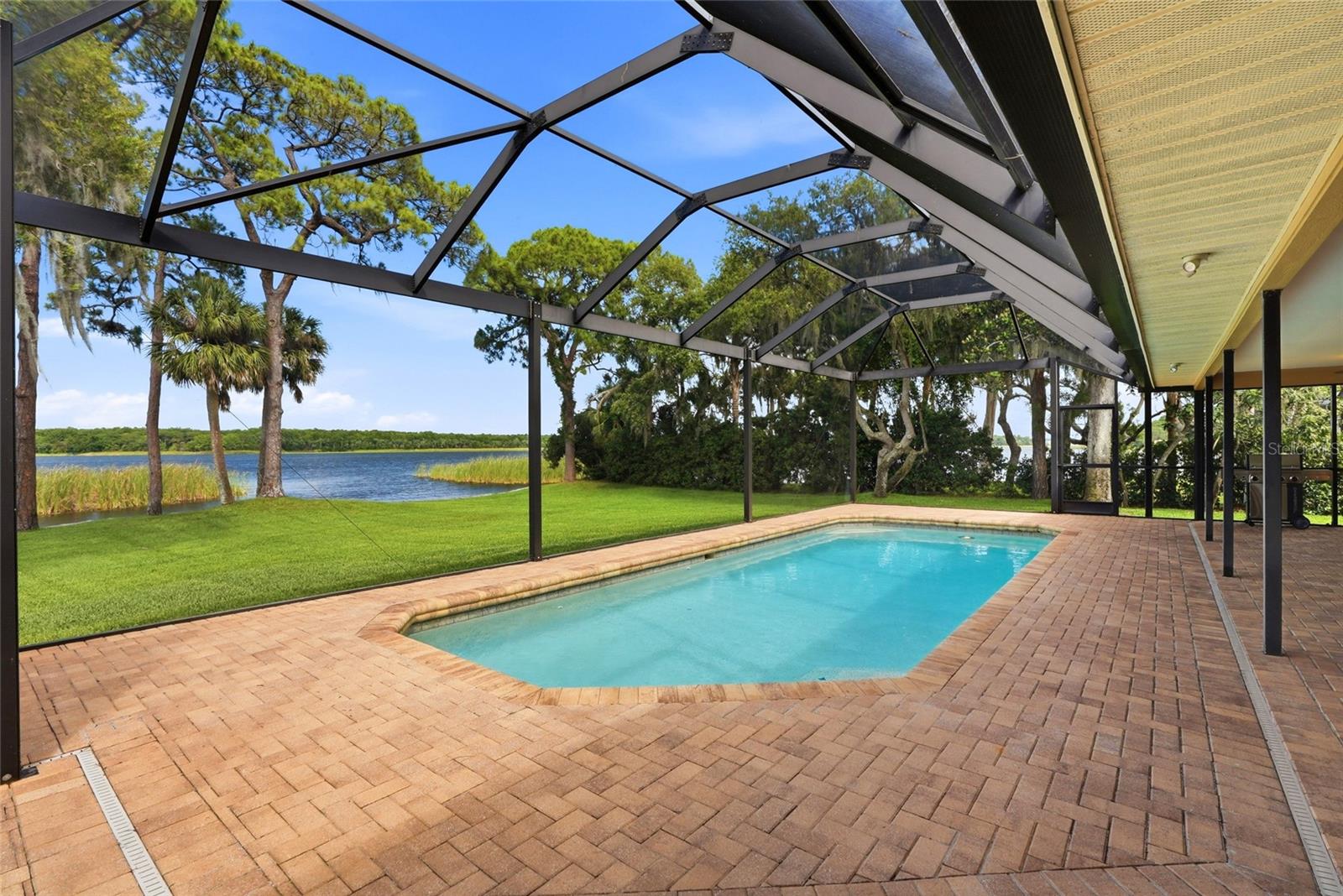 SANCTUARY AT COBBS LANDING THE - Residential