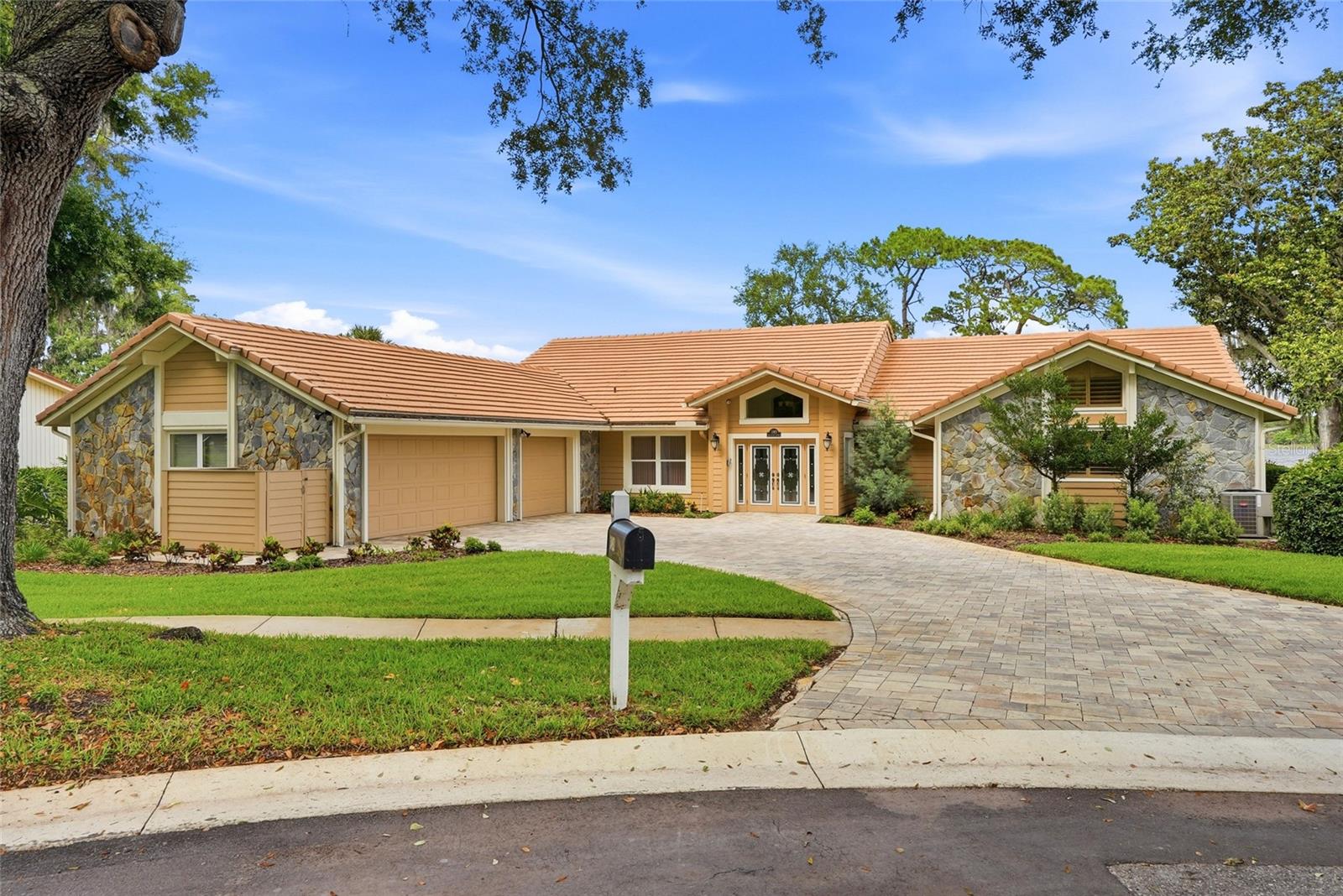 SANCTUARY AT COBBS LANDING THE - Residential