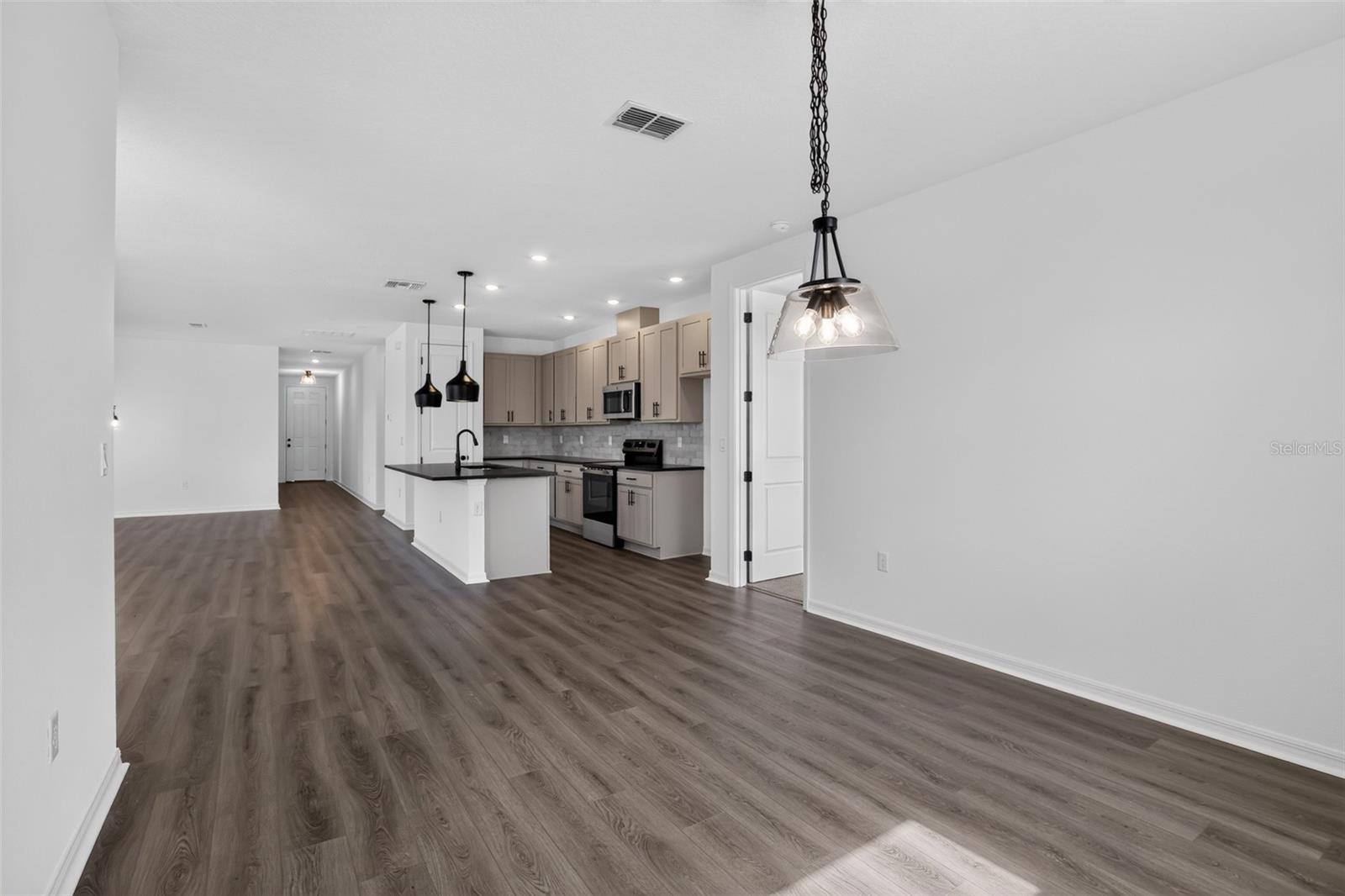 TRAILSIDE - Residential