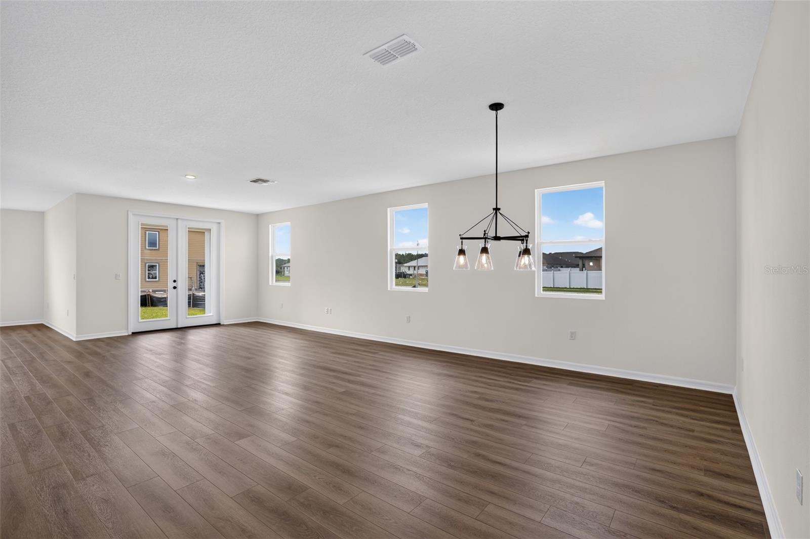 TRAILSIDE - Residential