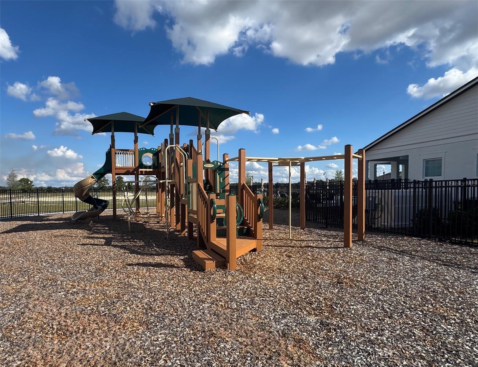 TRAILSIDE - Residential