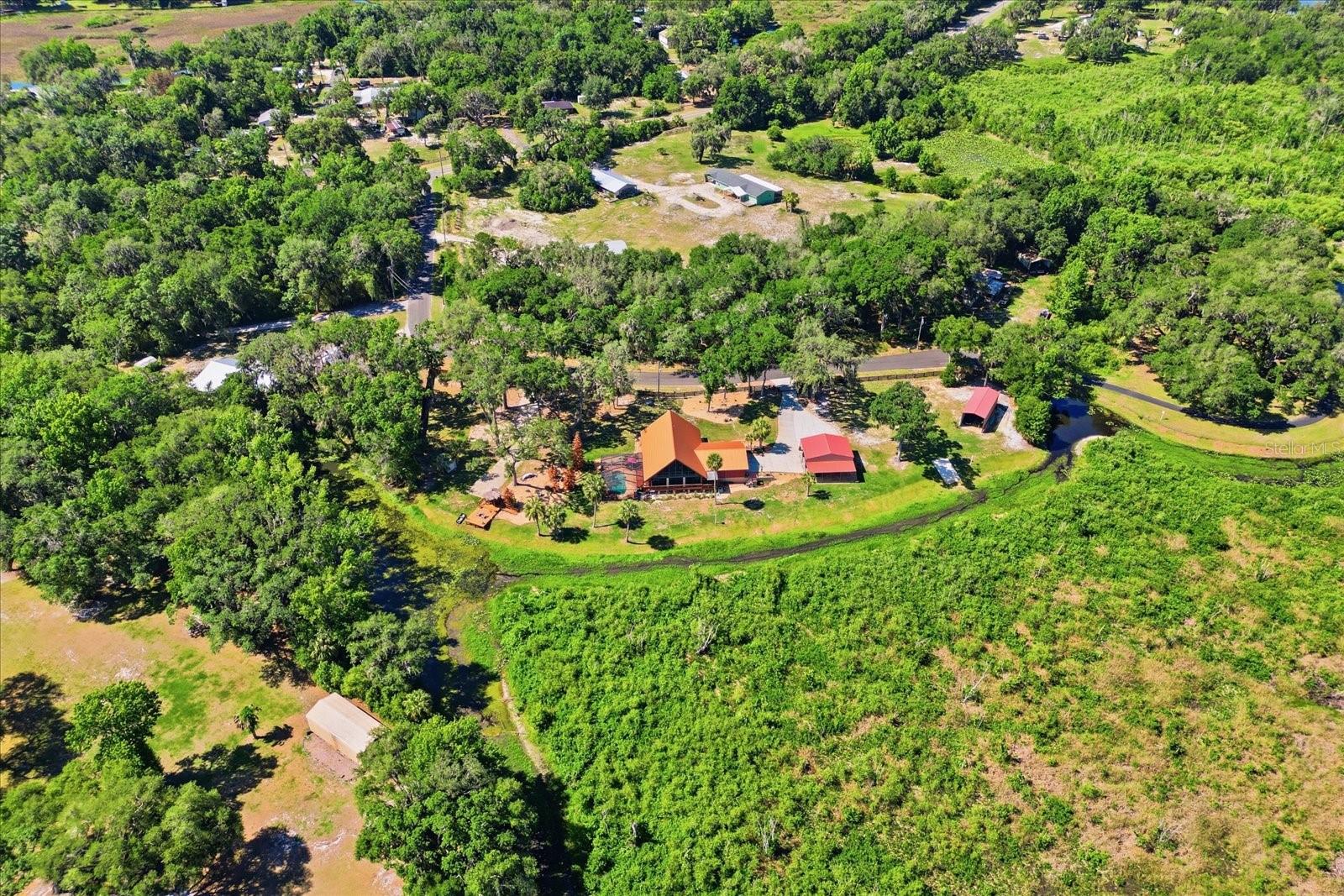 003210 - UNREC TRACTS IN 33-18S-20E - Residential