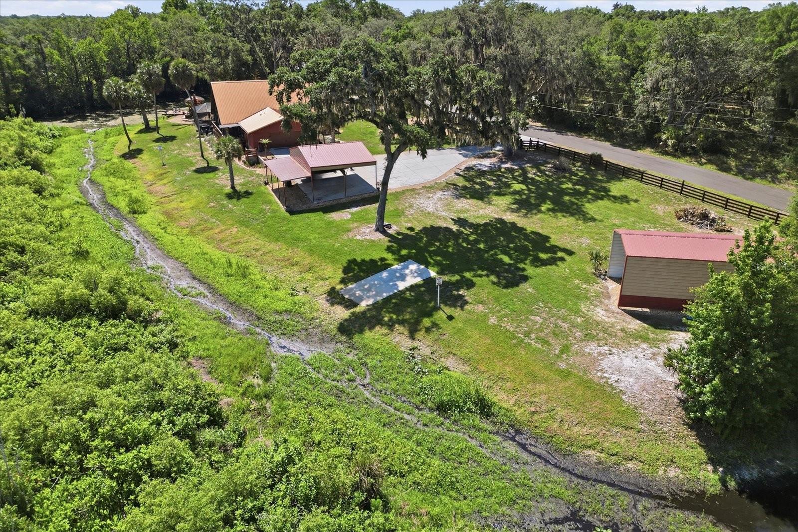 003210 - UNREC TRACTS IN 33-18S-20E - Residential