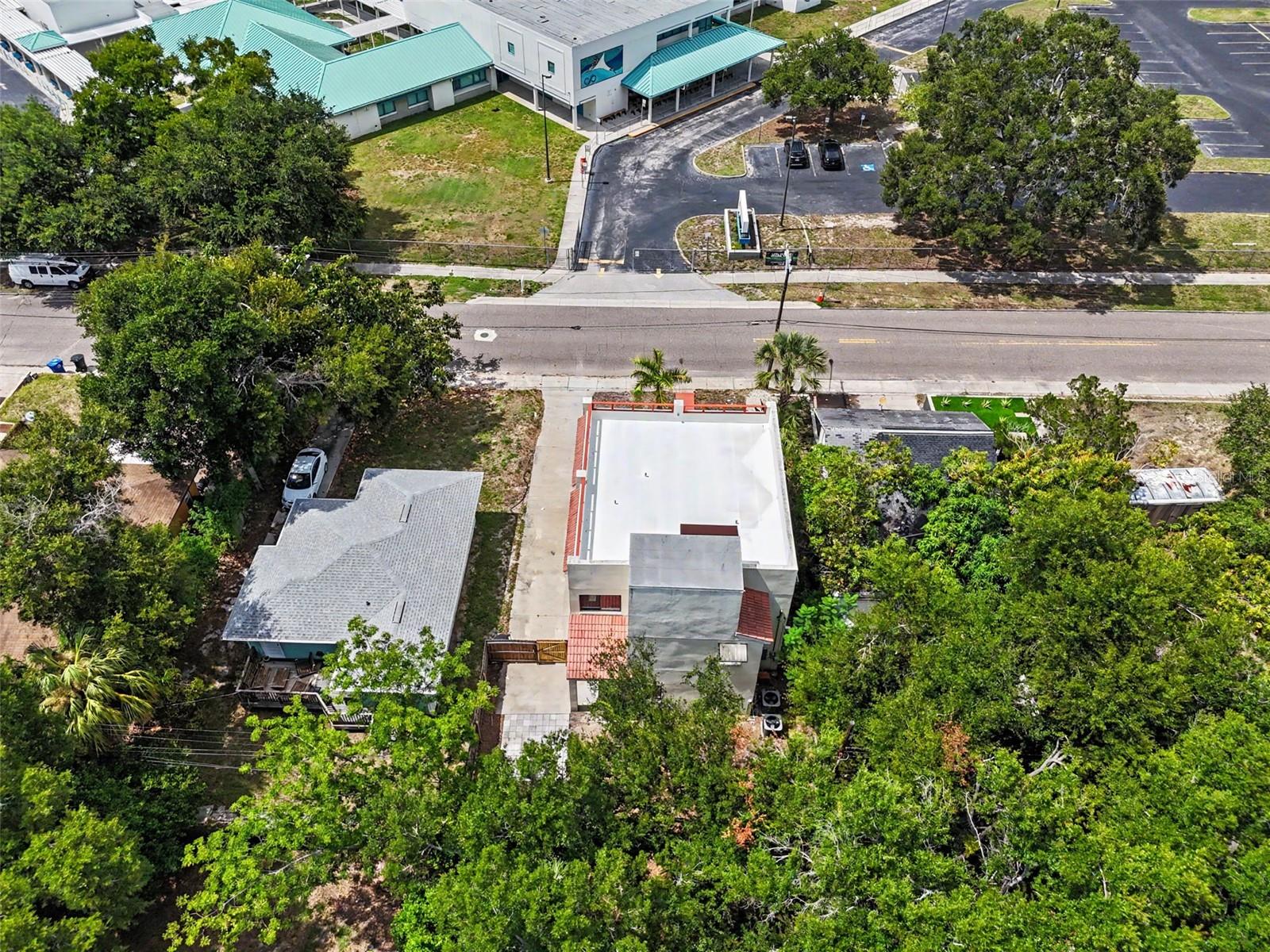 OAK VILLA SUB - Residential