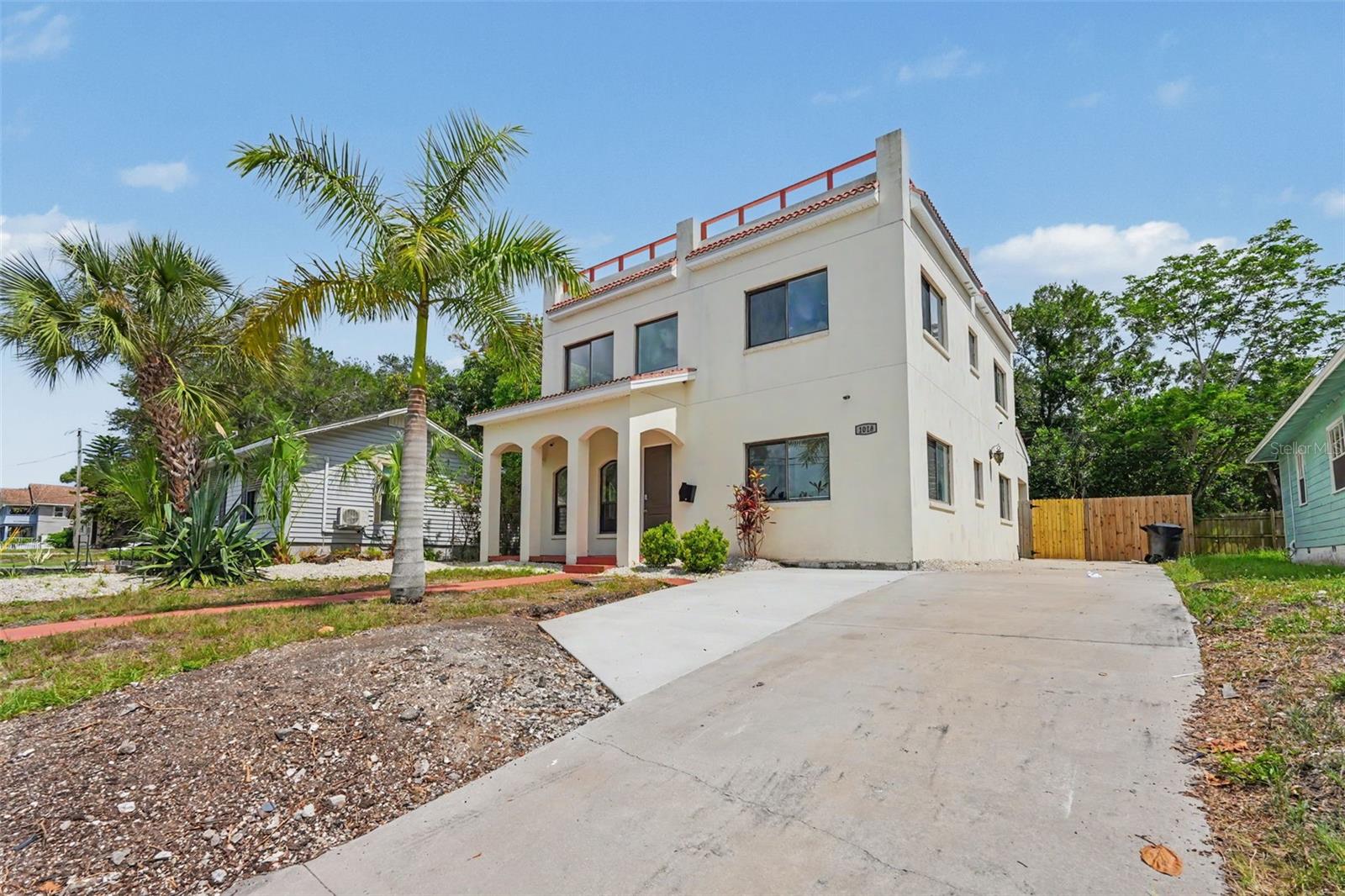 OAK VILLA SUB - Residential