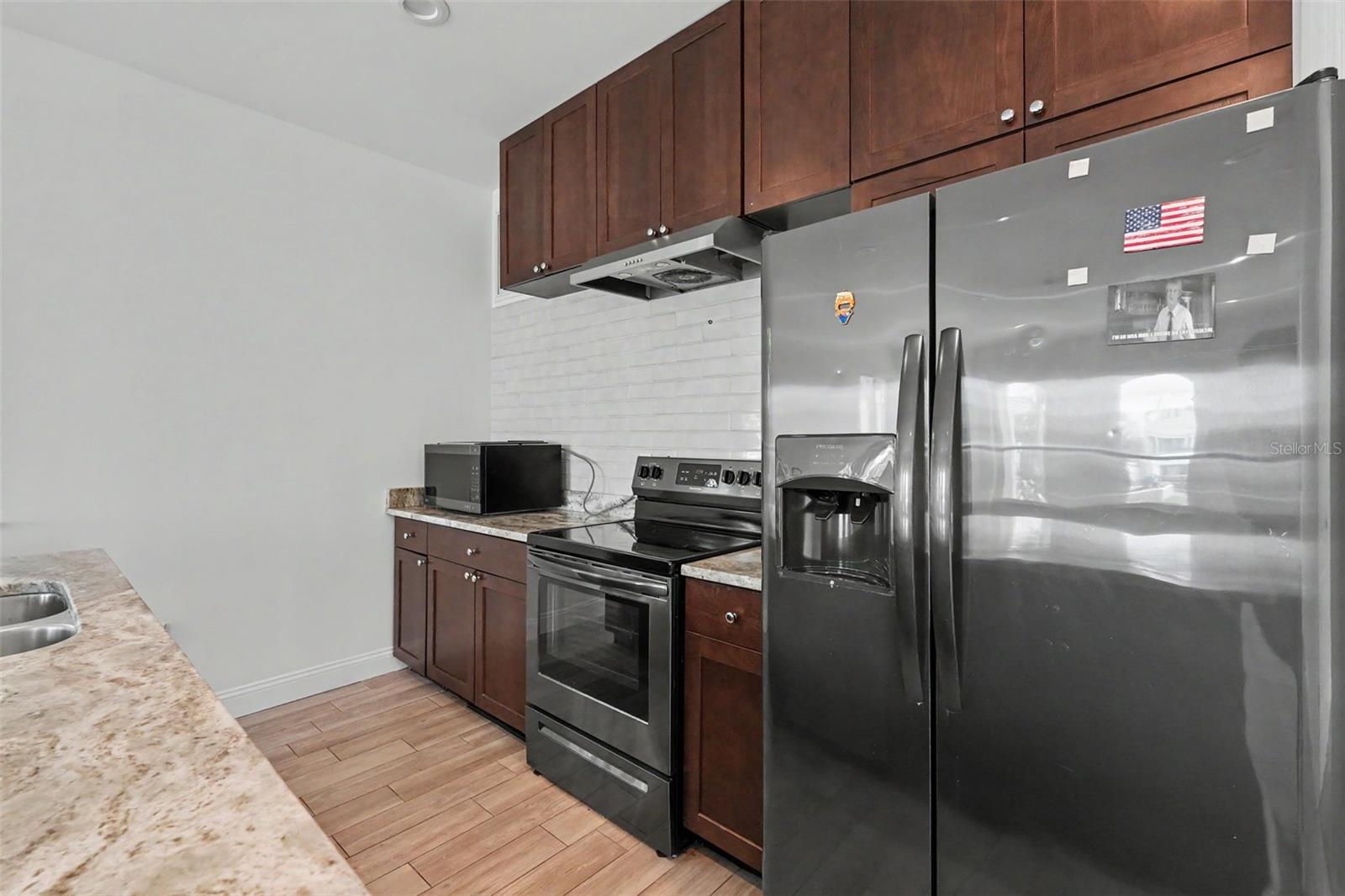 OAK VILLA SUB - Residential
