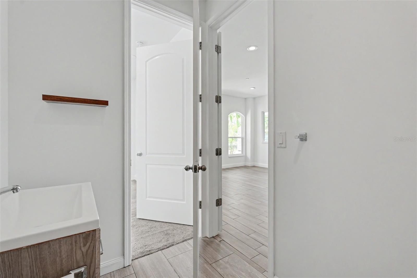 OAK VILLA SUB - Residential