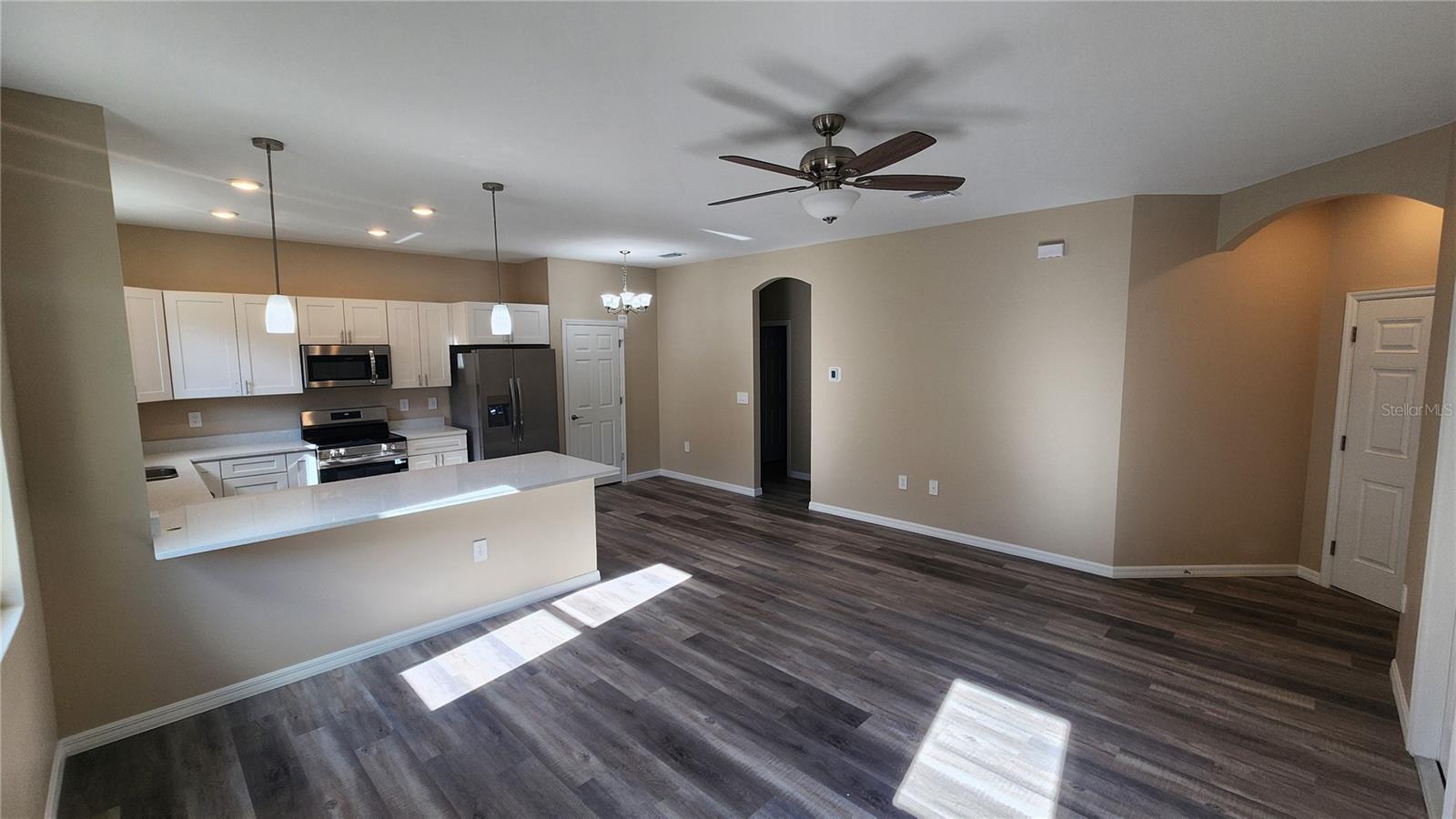 MIDWAY GARDENS - Residential