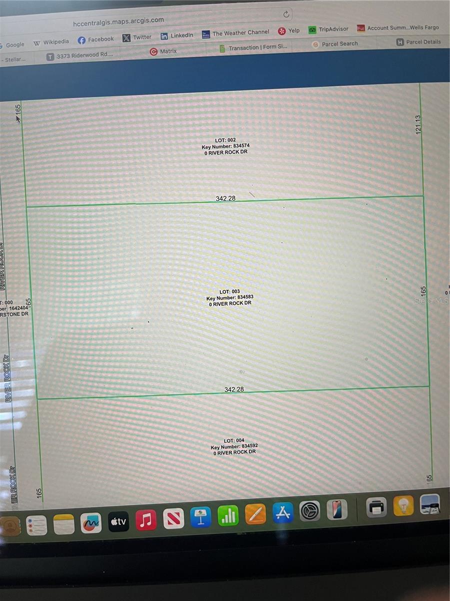 1.3 ACRES in Webster !! Build your own, bring a Mobile Home, or have a Camp Site !! Old Florida at its finest !! Close to Tampa and World Famous Disney Attractions !!