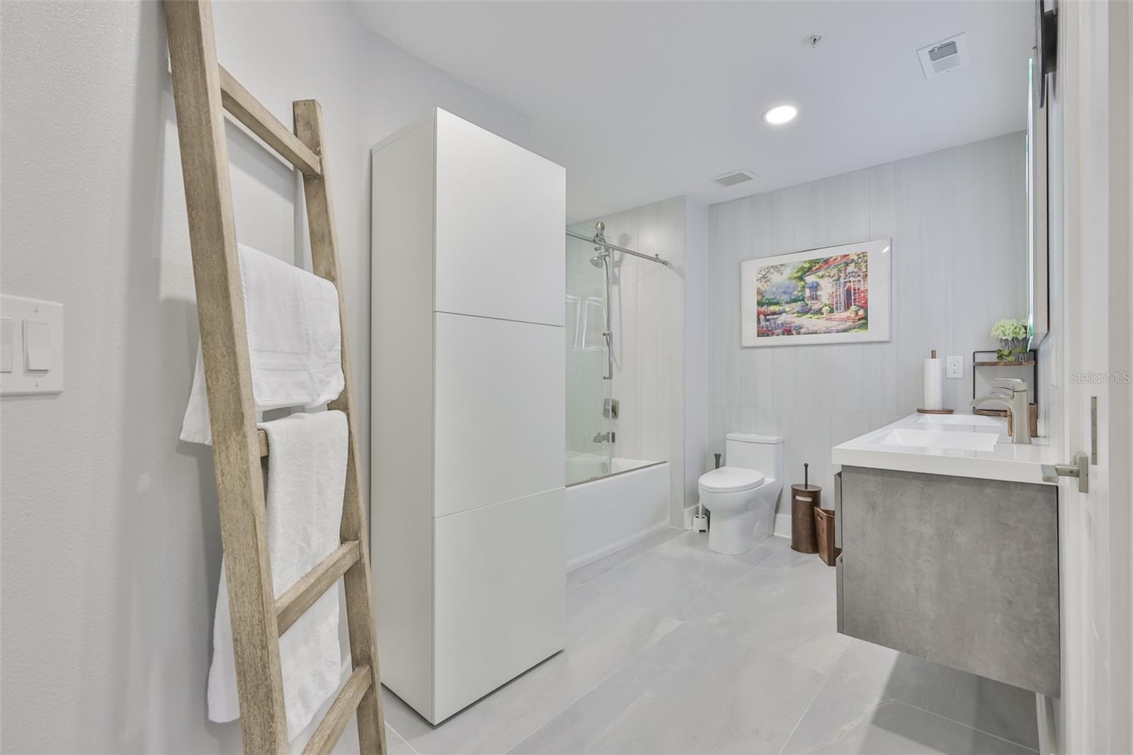 ISLAND CLUB AT ROCKY POINT A C - Residential