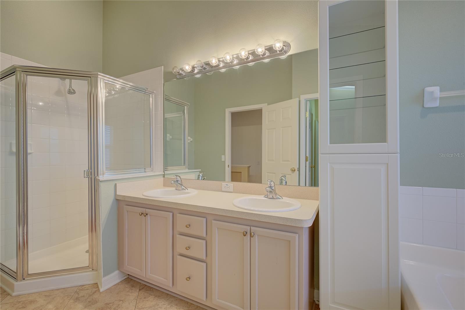 CUMBERLAND TRACE - Residential Lease