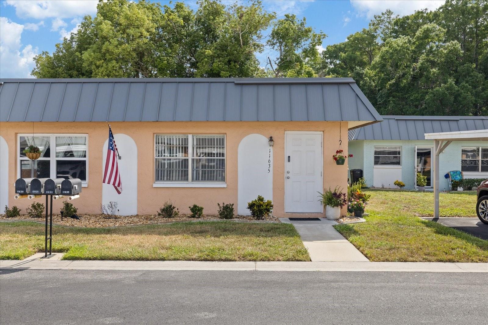 PARADISE POINTE WEST - Residential