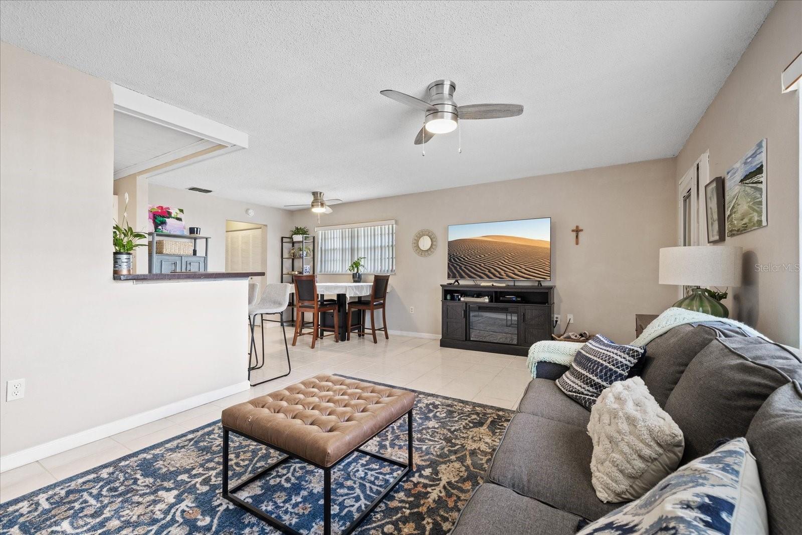 PARADISE POINTE WEST - Residential