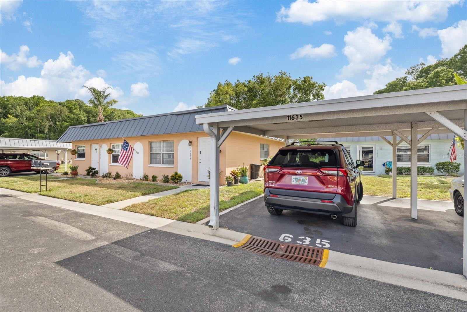 PARADISE POINTE WEST - Residential