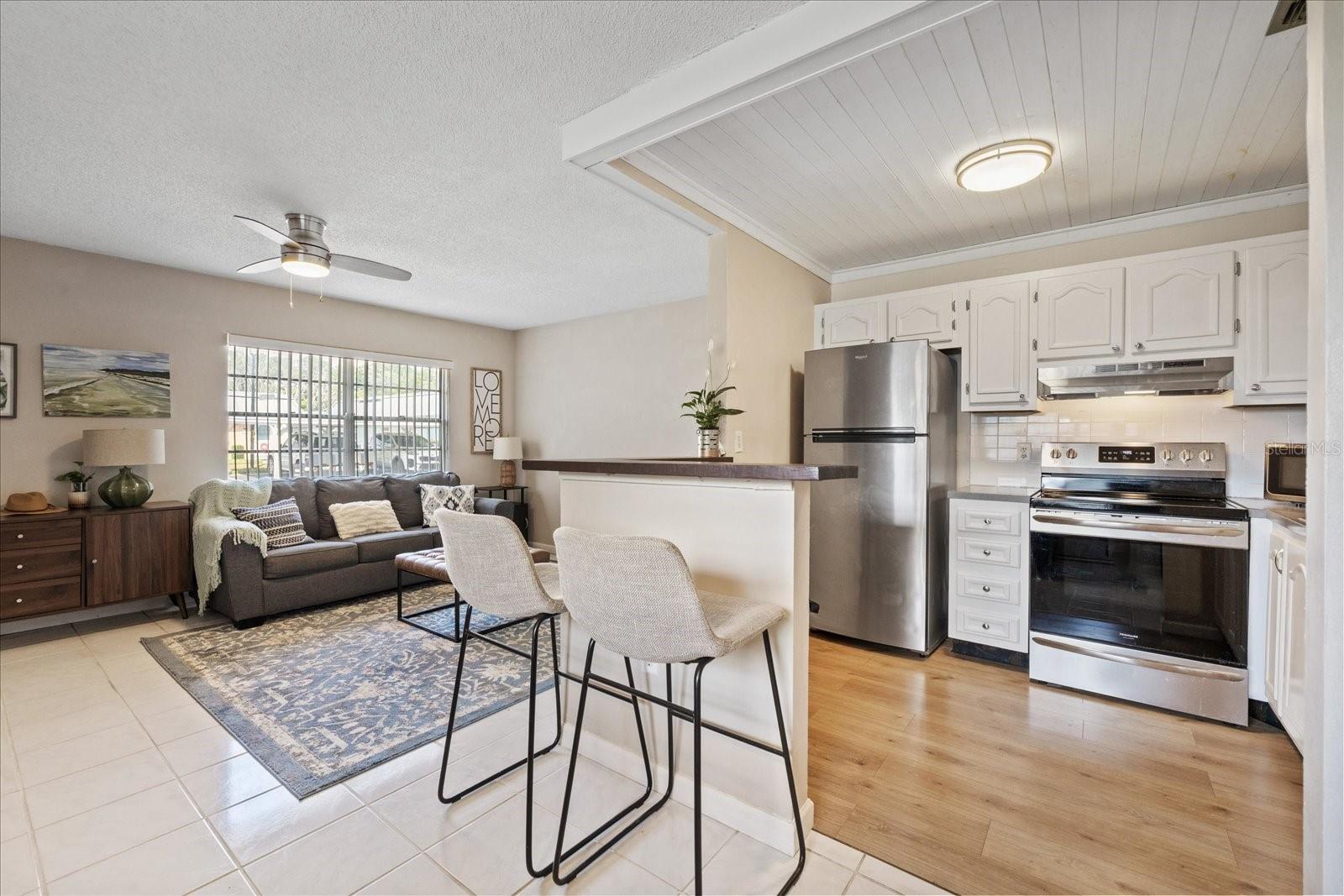 PARADISE POINTE WEST - Residential