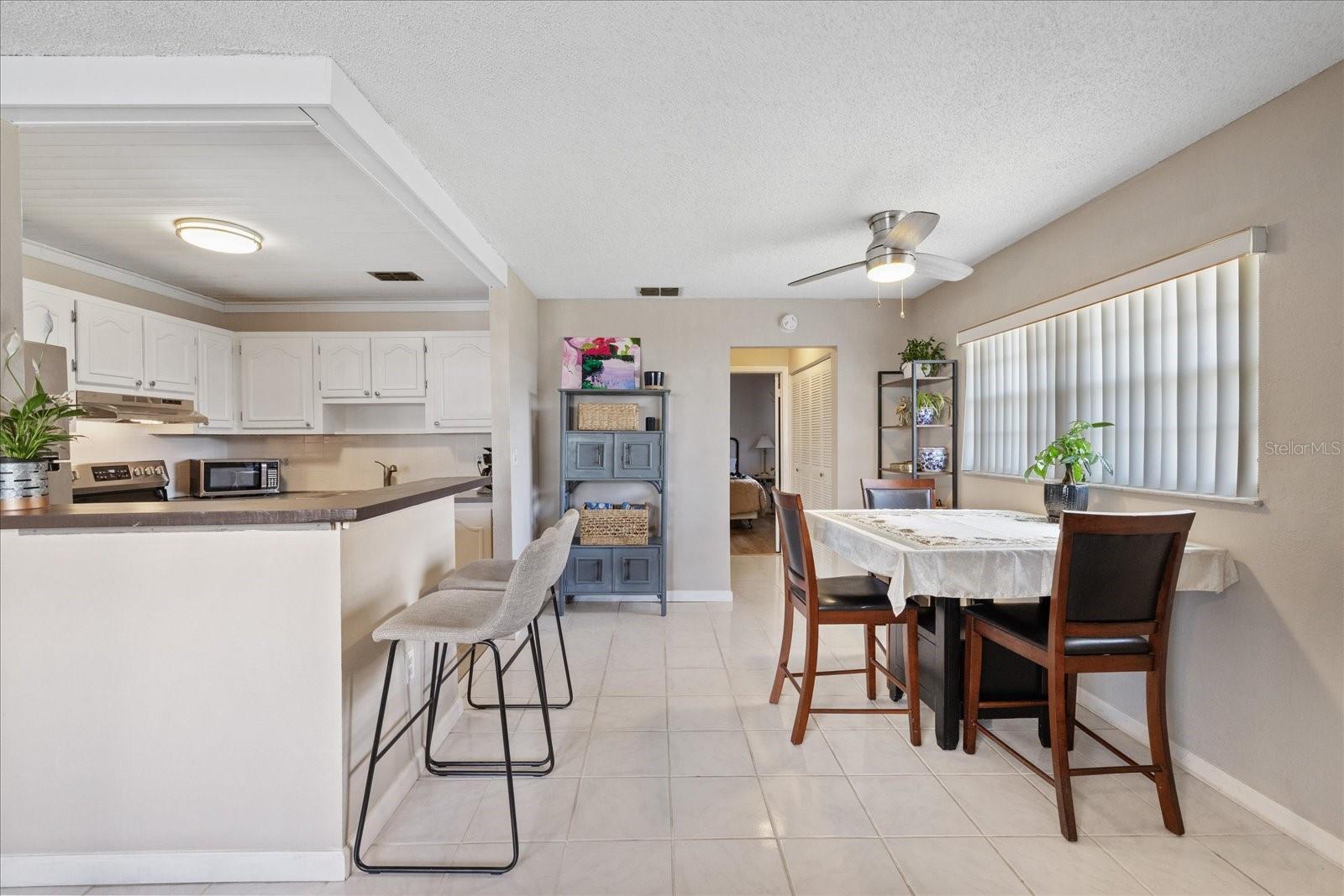 PARADISE POINTE WEST - Residential