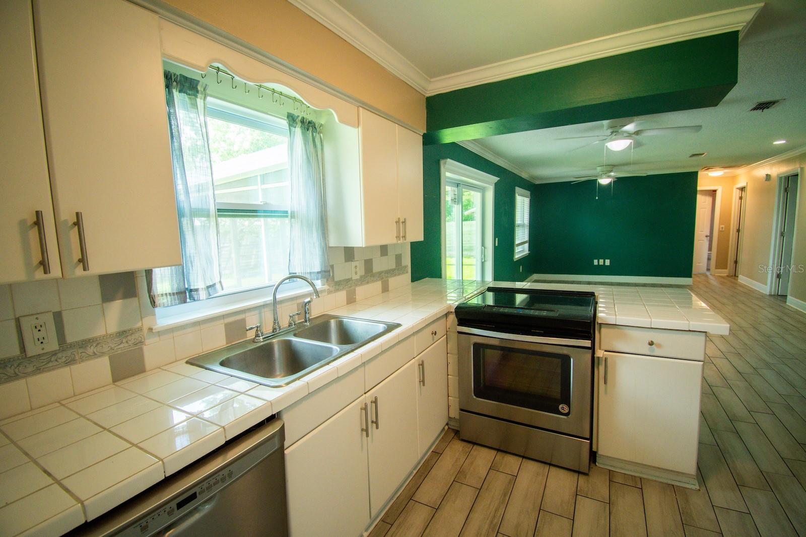 MEADOWS - Residential