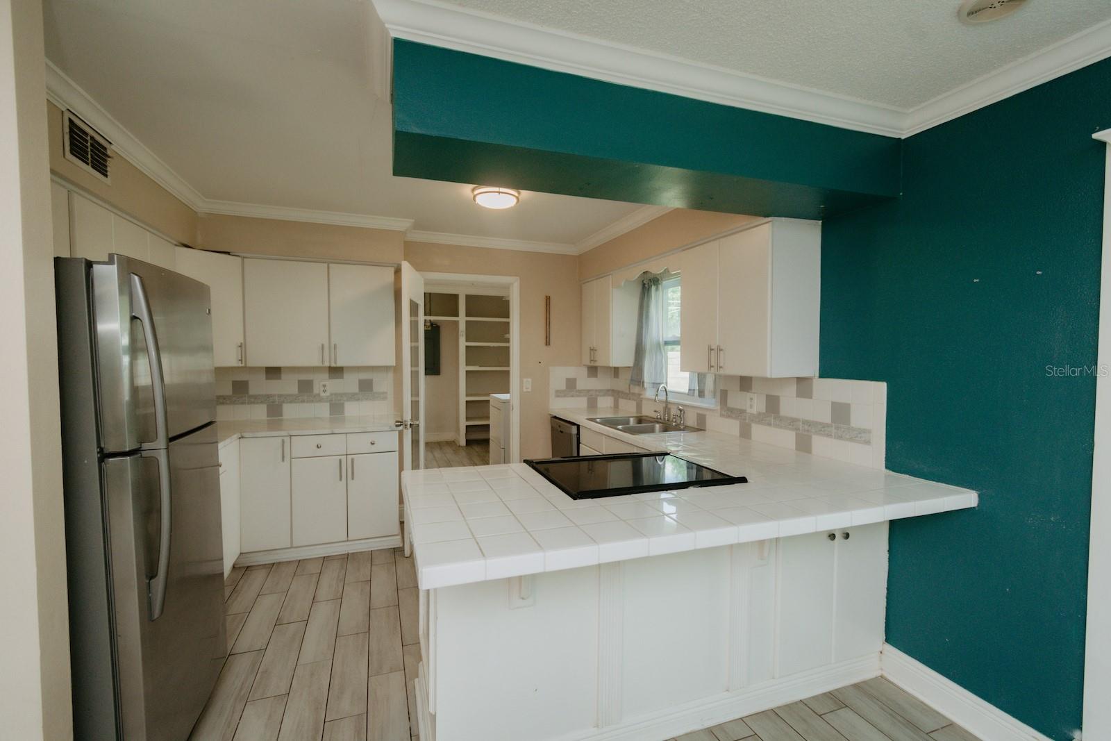 MEADOWS - Residential