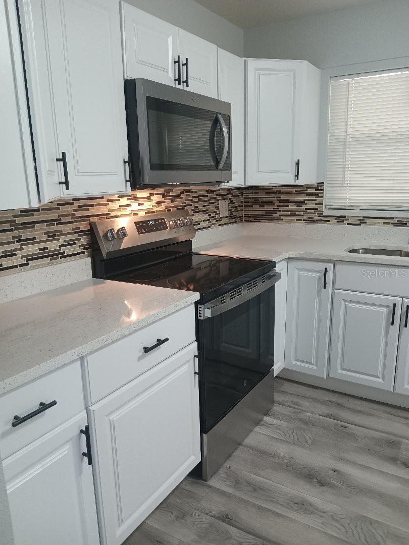 COUNTRY CLUB HEIGHTS - Residential