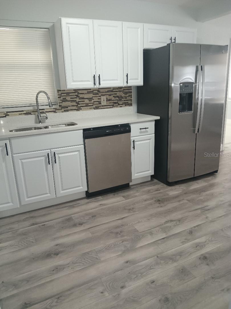 COUNTRY CLUB HEIGHTS - Residential