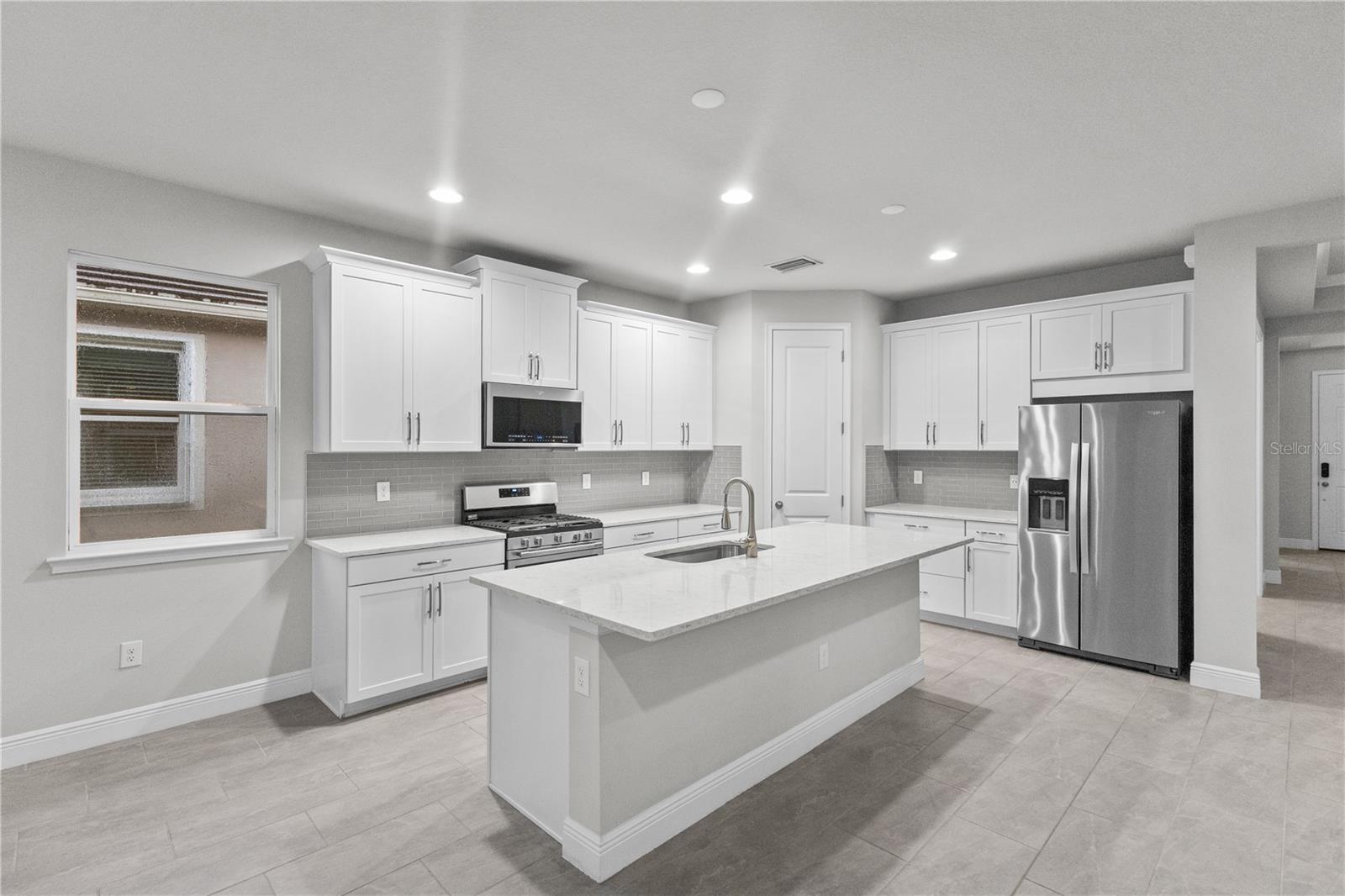 SUNRISE PRESERVE - Residential