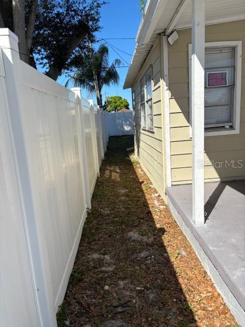 DIXIE GROVE ESTATES PB6PG27LOT2 BLOCK D - Residential
