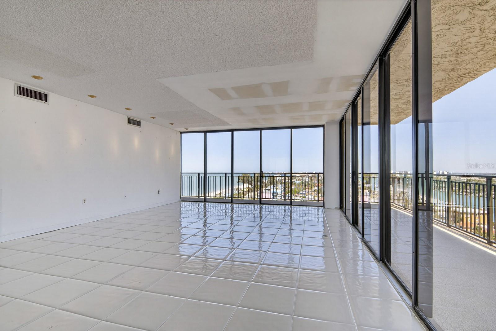 MANSIONS BY THE SEA CONDO - Residential