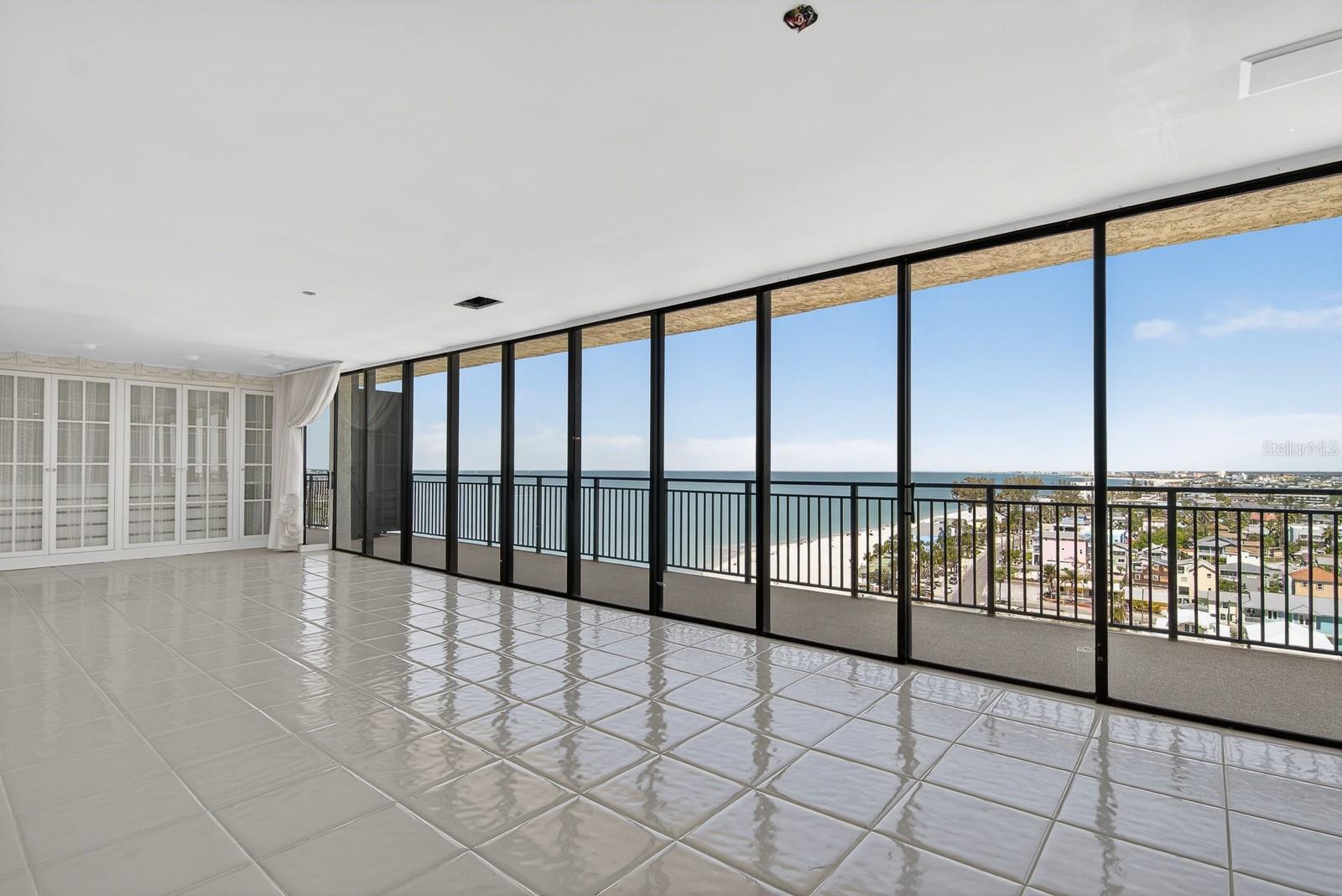 MANSIONS BY THE SEA CONDO - Residential