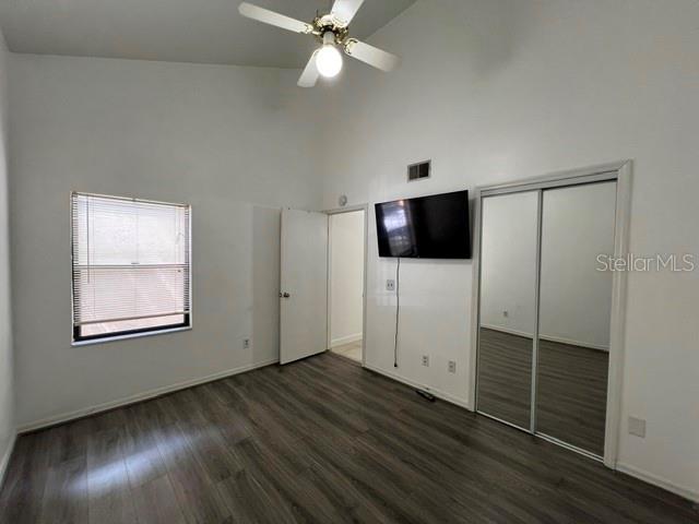 WOODSIDE VILLAS - Residential Lease