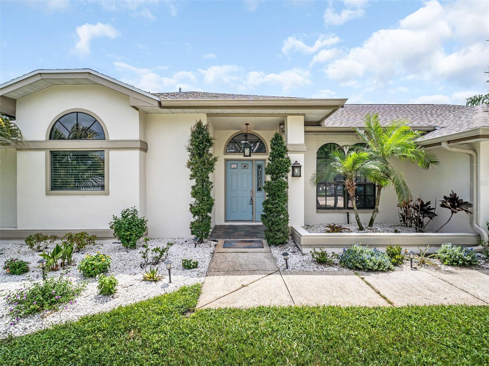 WHISPERING LAKES - Residential